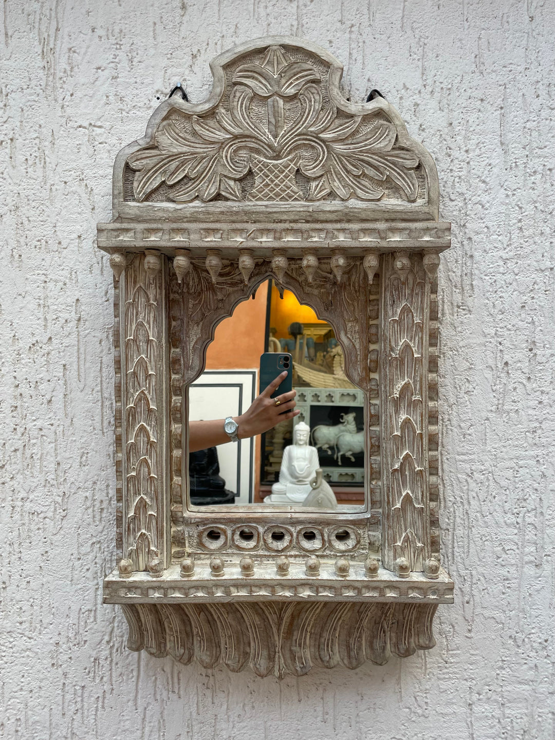 Hand carved single Jharokha mirror in distressed finish