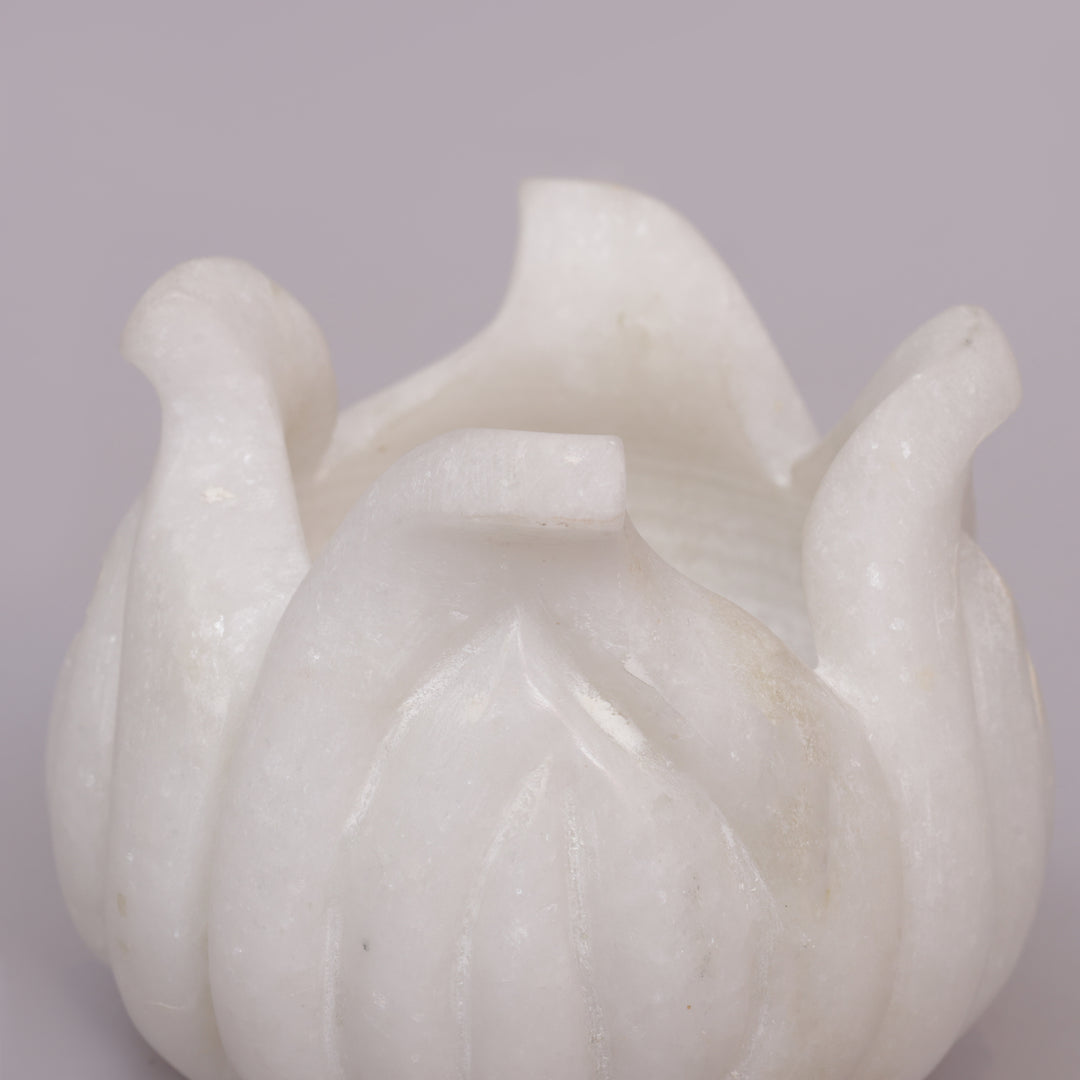 Handcrafted White Marble Lotus Tealight Candle Holder With Flower Design