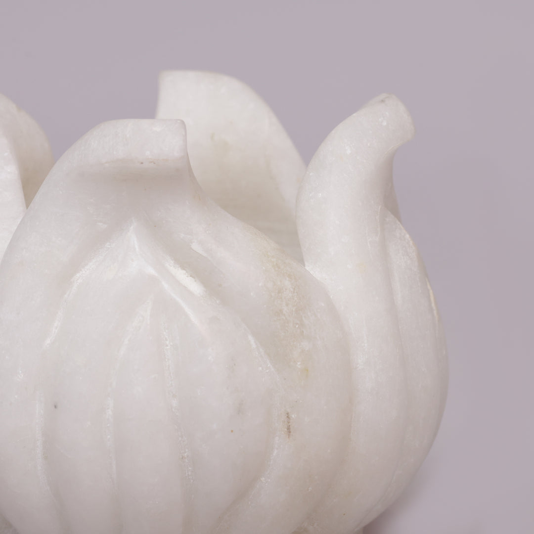 Handcrafted White Marble Lotus Tealight Candle Holder With Flower Design