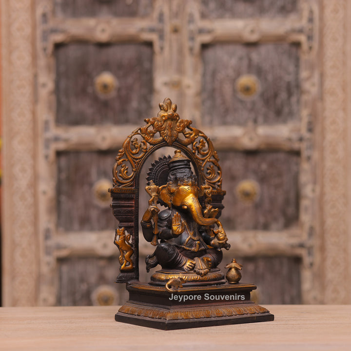Handcrafted Brass Lord Ganesha Statue with Prabhavali Arch