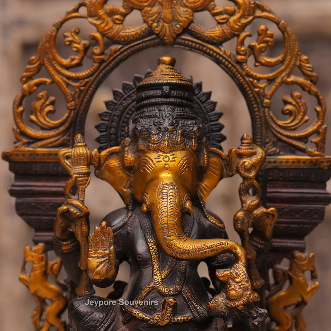 Handcrafted Brass Lord Ganesha Statue with Prabhavali Arch