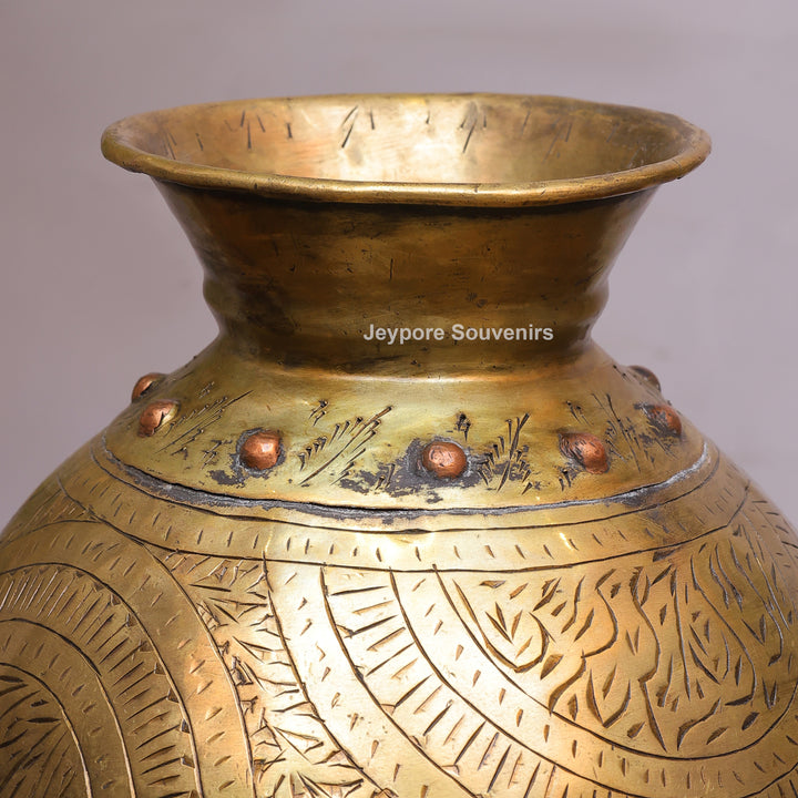 Traditional Antique Brass Decorative Pot for Home Décor