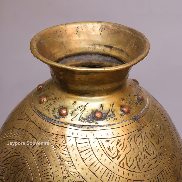 Traditional Antique Brass Decorative Pot for Home Décor