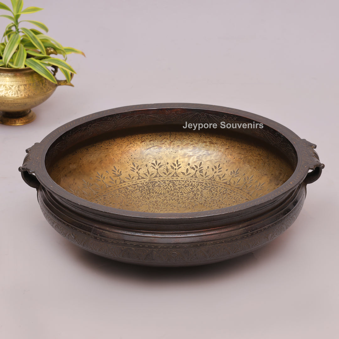 Handcrafted Antique Brass Urli Bowl with Dark Antique-Finished Exterior