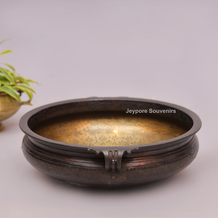 Handcrafted Antique Brass Urli Bowl with Dark Antique-Finished Exterior