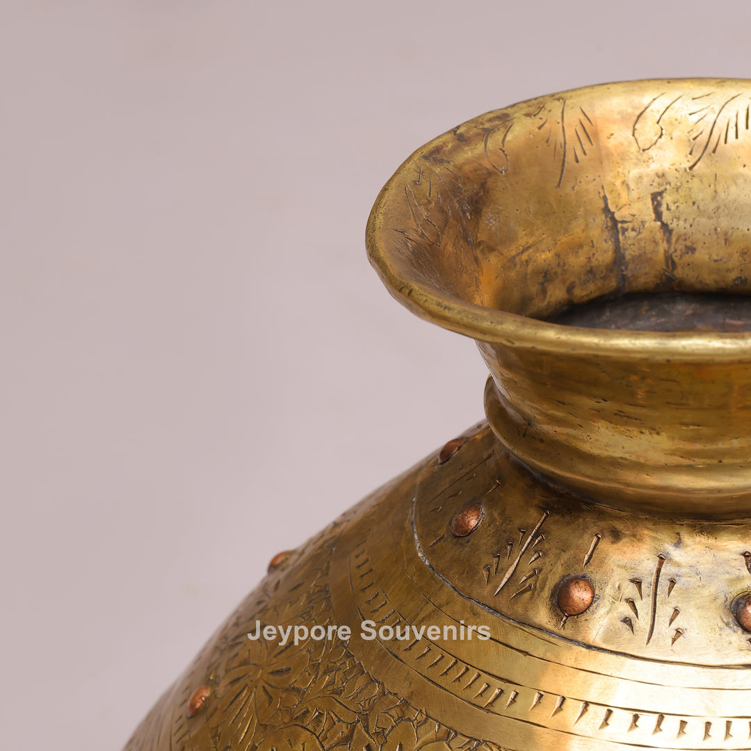 Traditional Antique Brass Decorative Planter for Home Décor