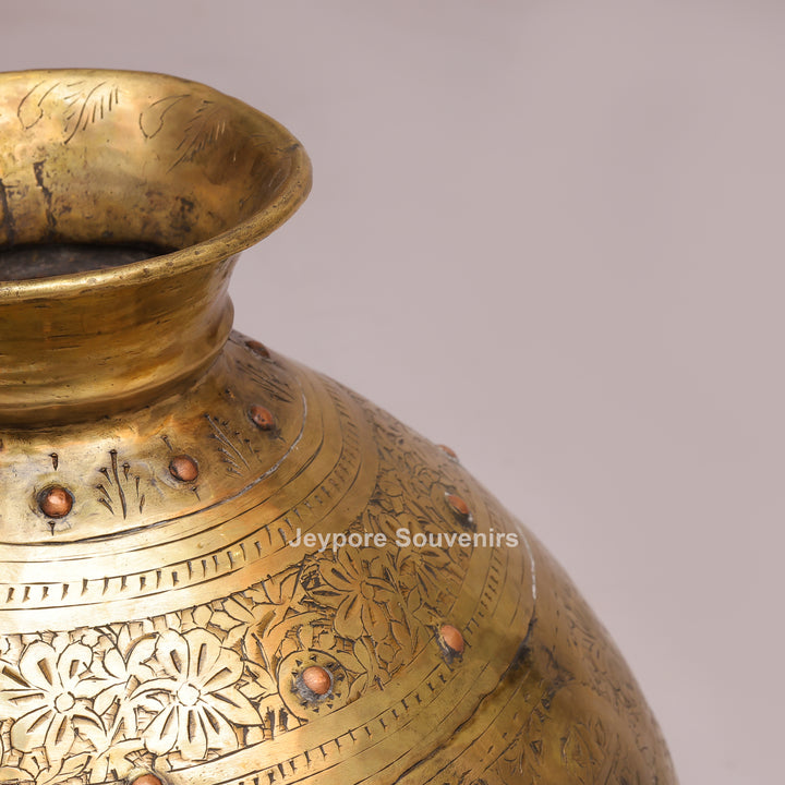 Traditional Antique Brass Decorative Planter for Home Décor