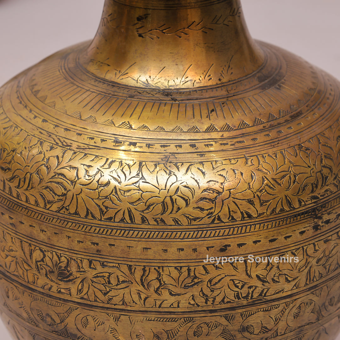 Handcrafted Vintage-Style Brass Planter with Antique Golden Finish