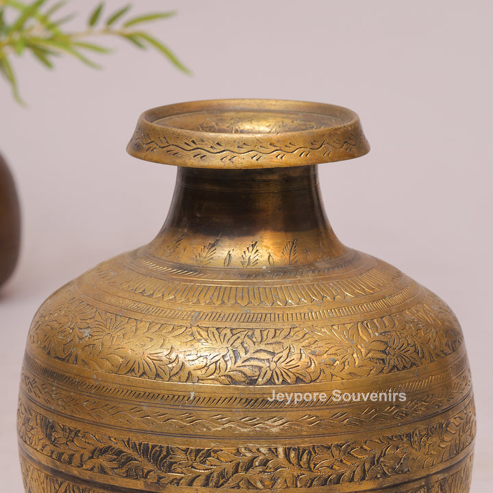 Vintage-Style Brass Planter Pot with Antique Golden Finish