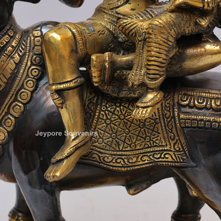 Handcrafted Brass Shiv Parvati on Nandi Statue