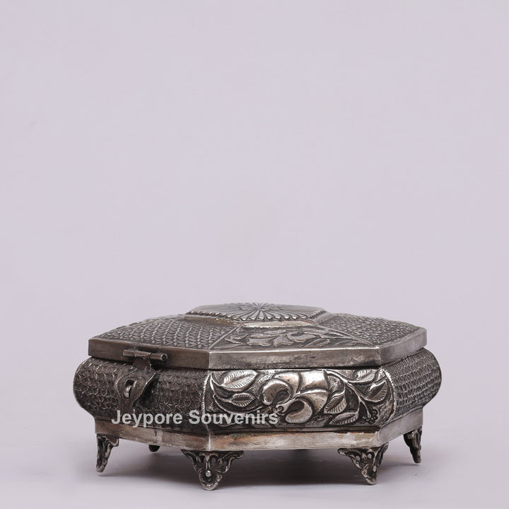 Handcrafted Silver Polished Octagonal Shape Jewelry Box