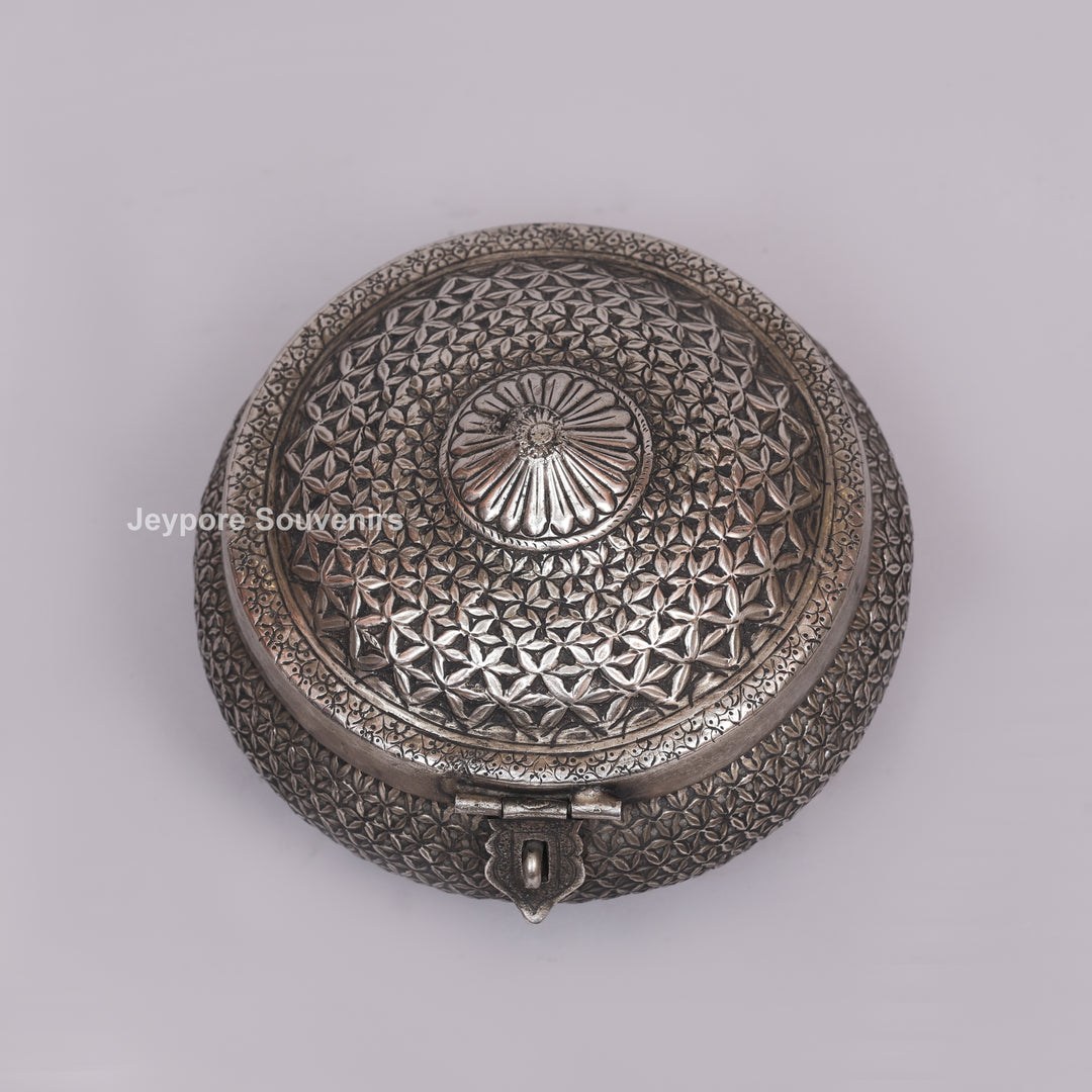 Silver Polished Round Heritage Storage Box