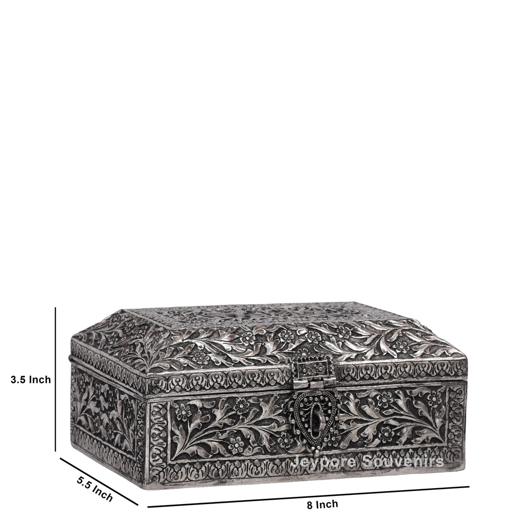 Royal Silver Polished Engraved Jewelry Box