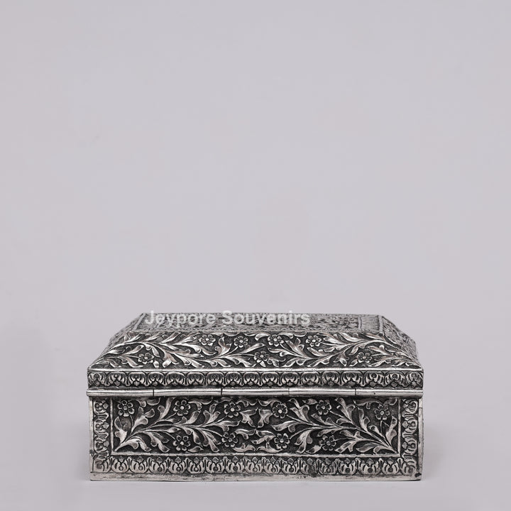 Royal Silver Polished Engraved Jewelry Box