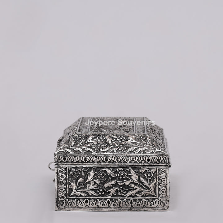 Royal Silver Polished Engraved Jewelry Box