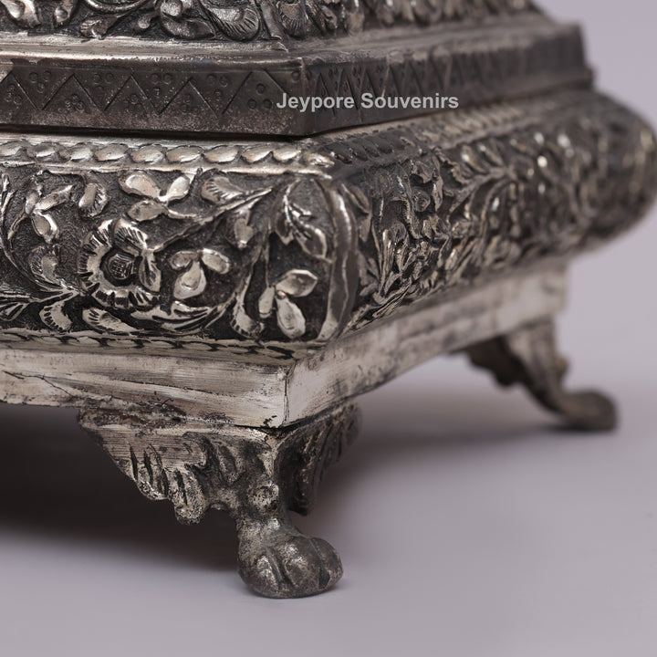 Royal Heritage Silver Polished Dry Fruit Box