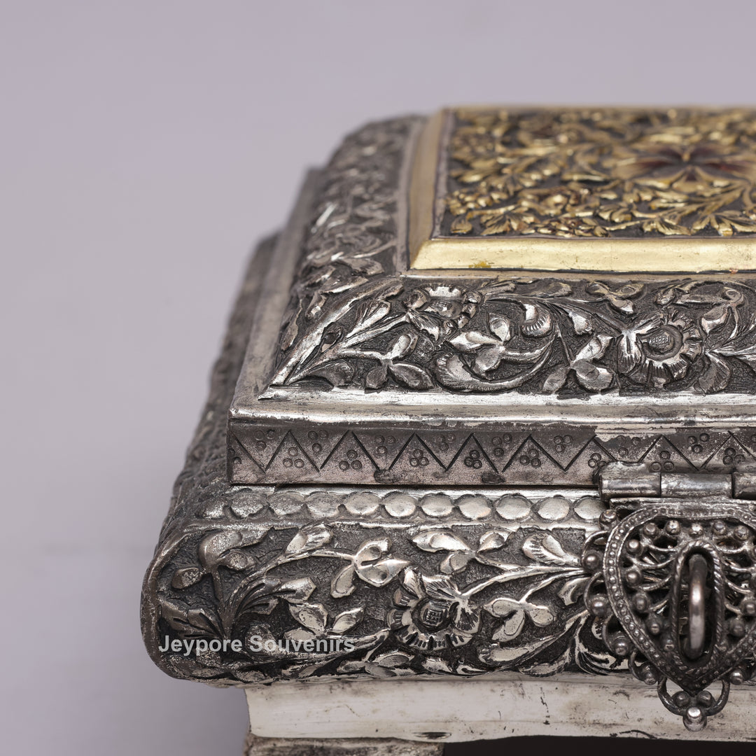 Royal Heritage Silver Polished Dry Fruit Box