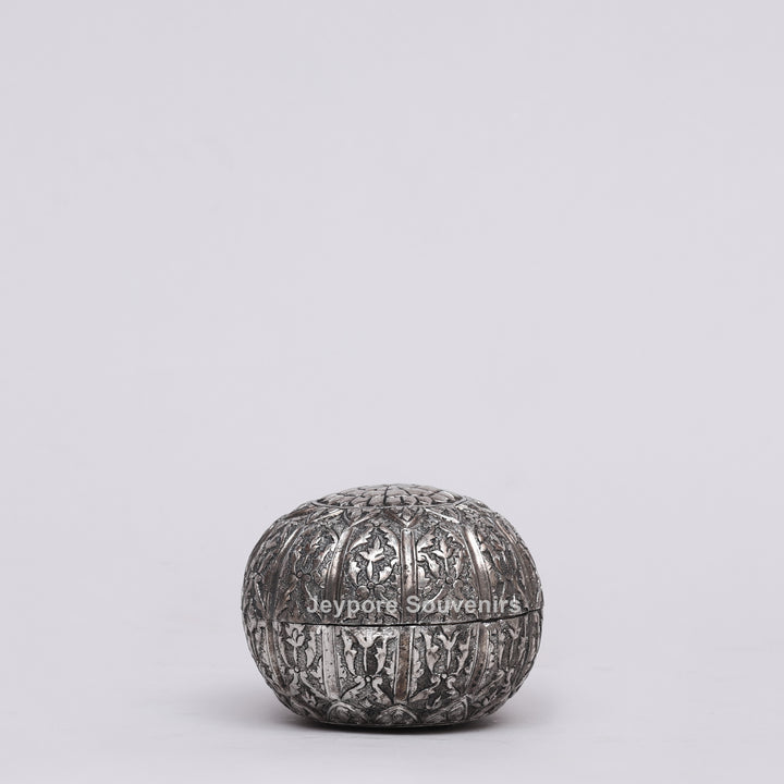 Handcrafted Silver Polished Round Shaped Trinket Box