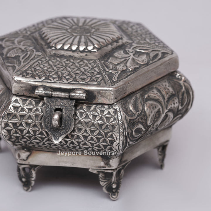 Handcrafted Silver Polished German Silver Jewellery Box