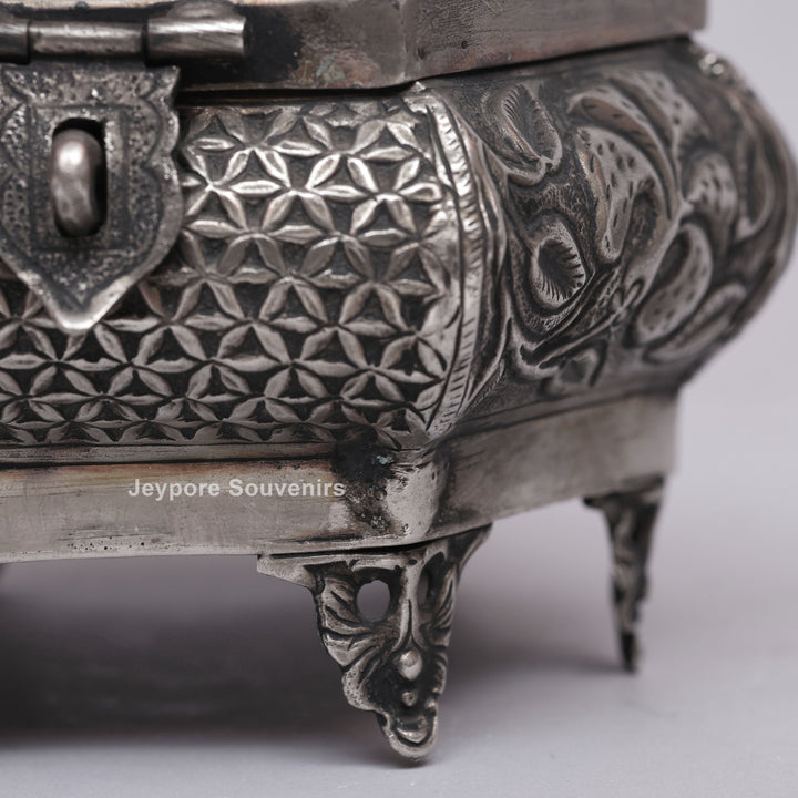 Handcrafted Silver Polished German Silver Jewellery Box