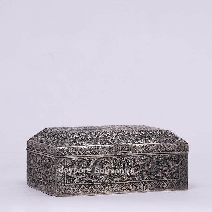 Handcrafted Silver Polished Rectangular Jewelry Box