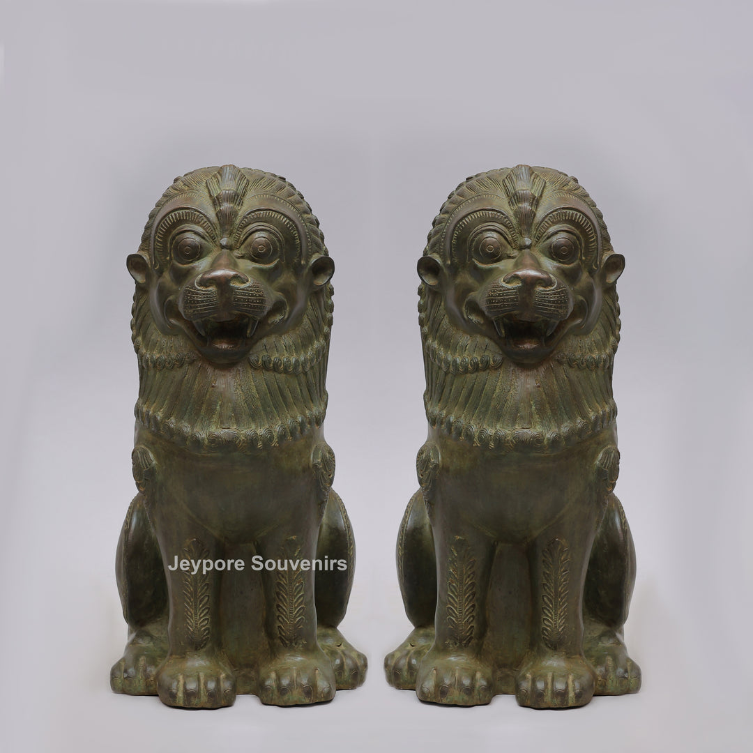 Antique Green-Black Brass Tibetan Temple Guardian Lion Statue