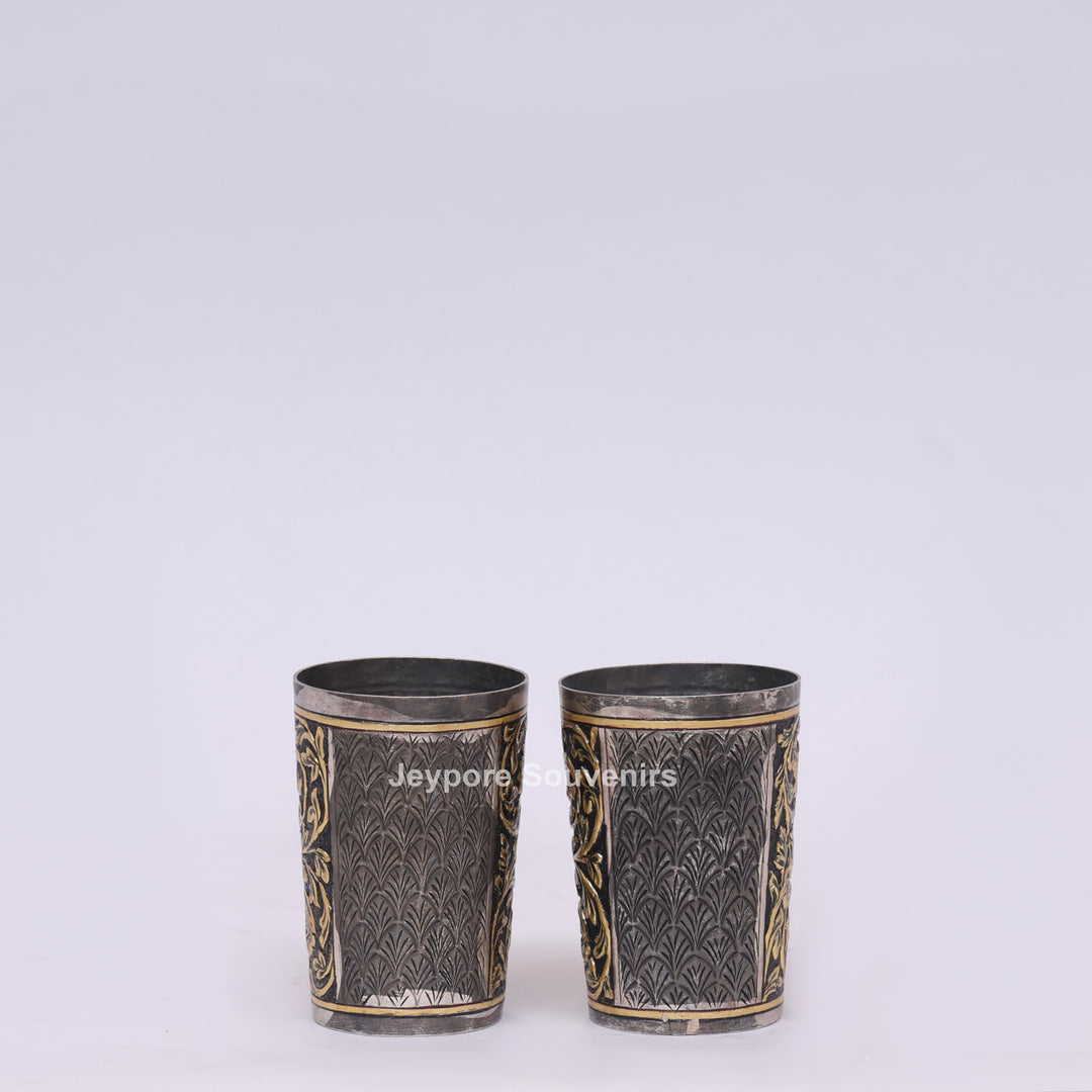 Handcrafted Oxidized Floral Design Decorative Glass