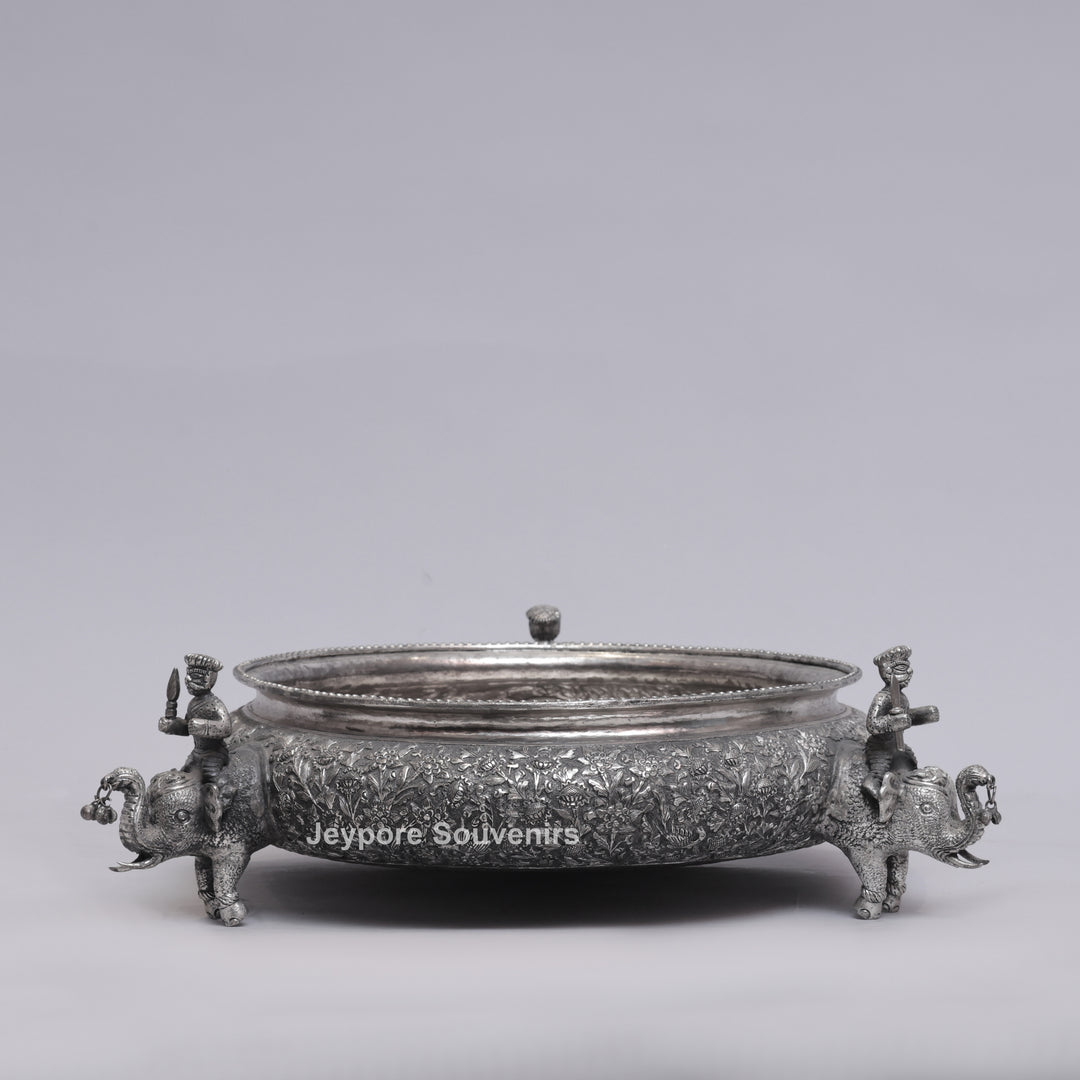 Antique silver-finish bowl featuring Royal Elephant with Guard figures.