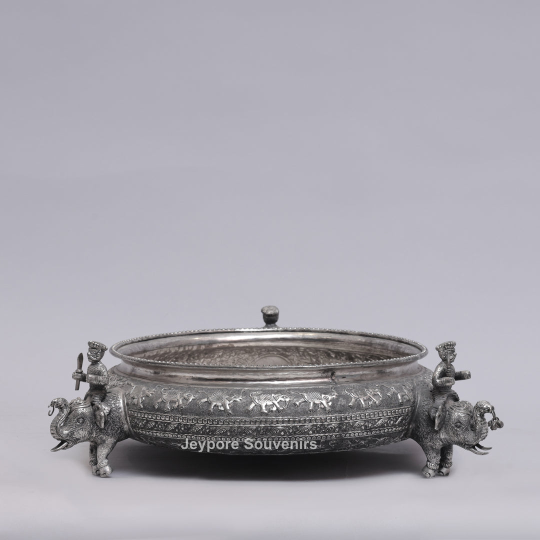 Antique silver-finish bowl featuring Royal Elephant with Guard figures.