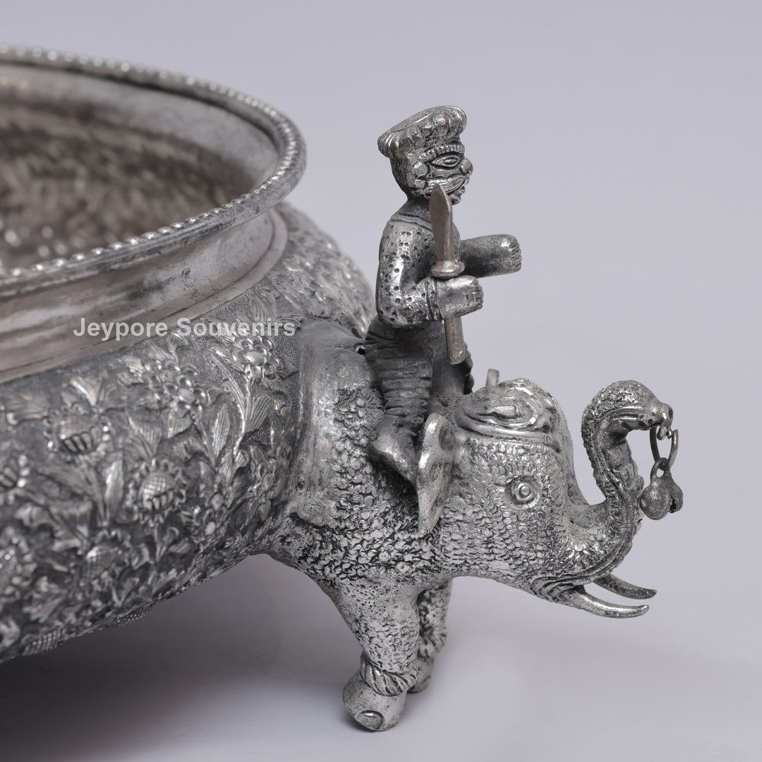 Antique silver-finish bowl featuring Royal Elephant with Guard figures.