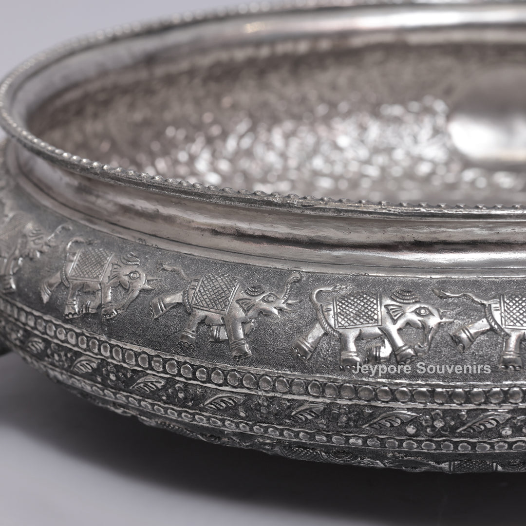 Antique silver-finish bowl featuring Royal Elephant with Guard figures.