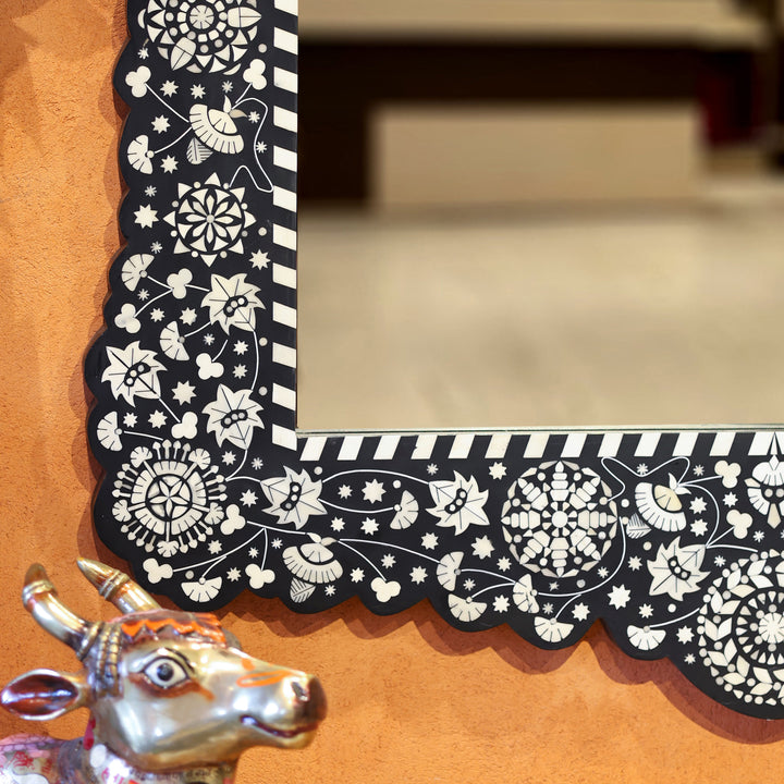 Handcrafted Black Bone Inlay Luxury Decorative Wooden Wall Mirror