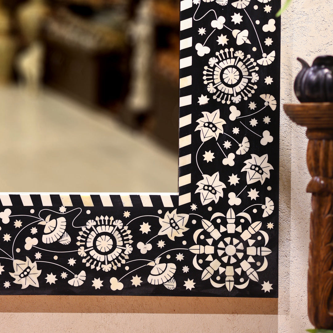 Handcrafted Black Bone Inlay Mehrab Wall Mirror with Floral Pattern