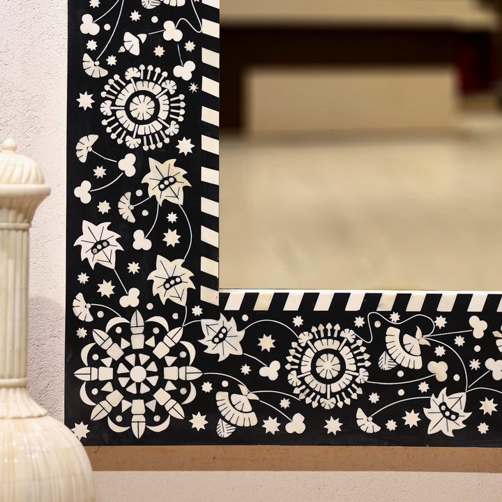 Handcrafted Black Bone Inlay Mehrab Wall Mirror with Floral Pattern