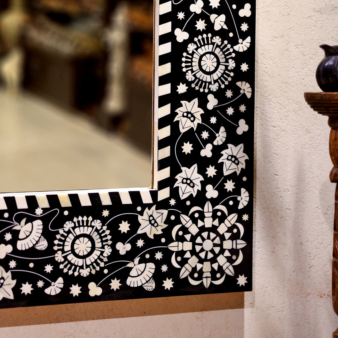 Handcrafted Black Bone Inlay Mehrab Wall Mirror with Floral Pattern