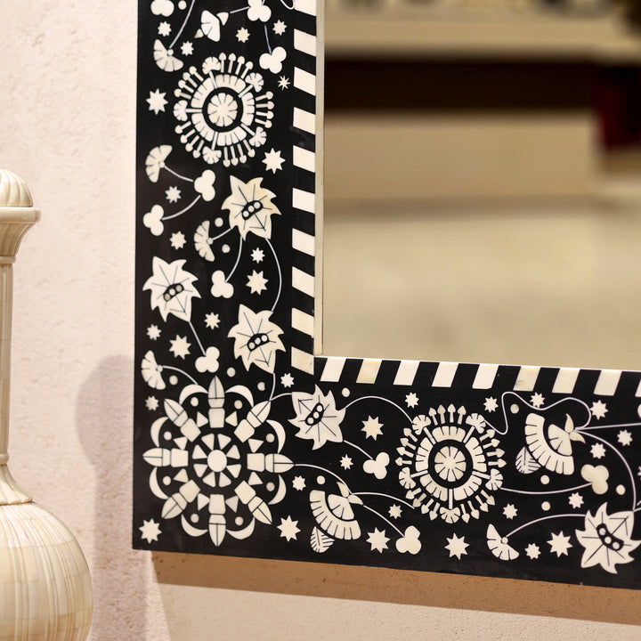 Handcrafted Black Bone Inlay Mehrab Wall Mirror with Floral Pattern