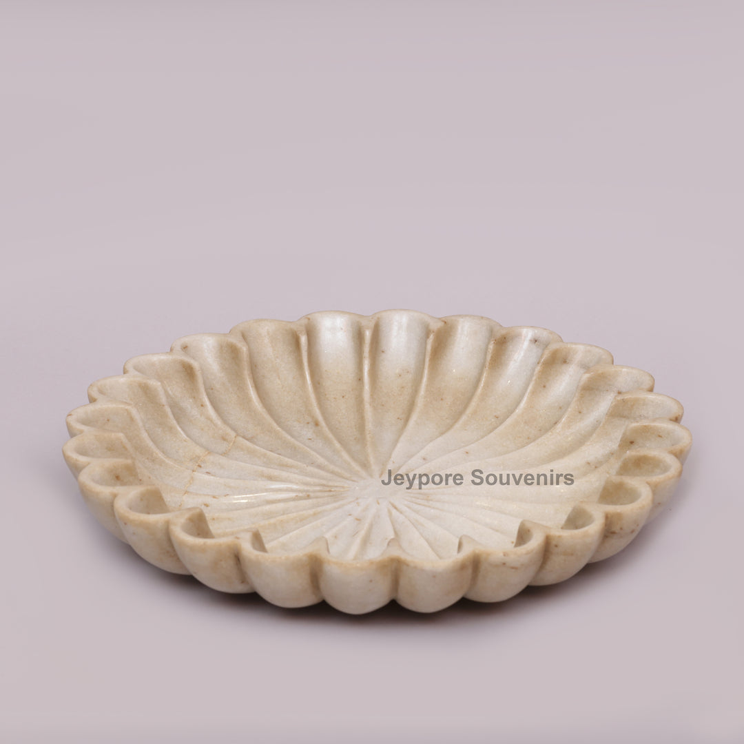 Hand-Carved White Marble Lotus Bowl with Scalloped Petal Design
