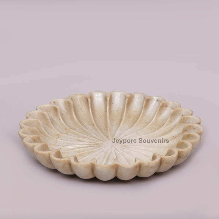 Hand-Carved White Marble Lotus Bowl with Scalloped Petal Design