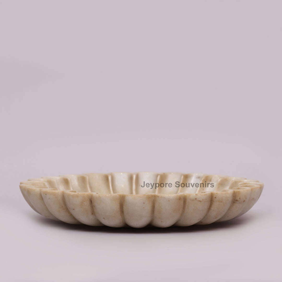 Hand-Carved White Marble Lotus Bowl with Scalloped Petal Design