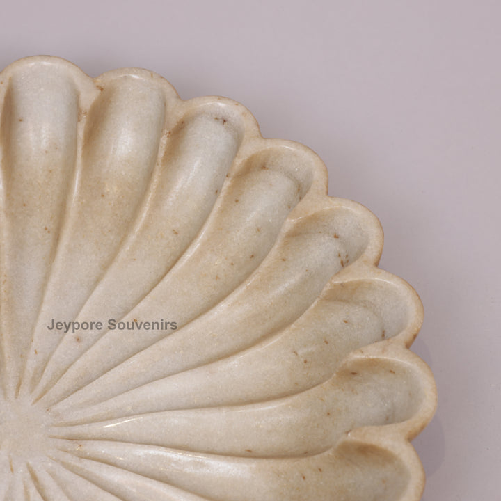 Hand-Carved White Marble Lotus Bowl with Scalloped Petal Design