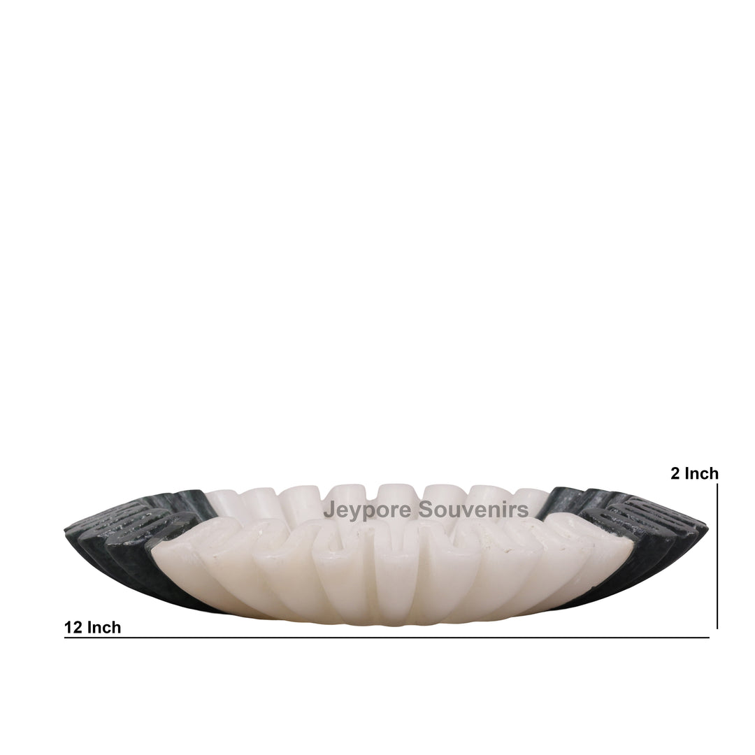 Handcrafted Black &amp; White Marble Ruffle Bowl