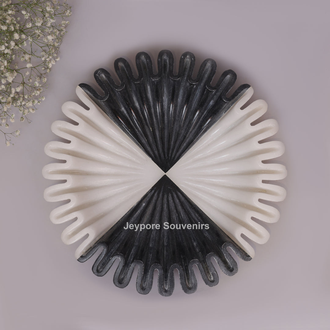 Handcrafted Black &amp; White Marble Ruffle Decorative Bowl