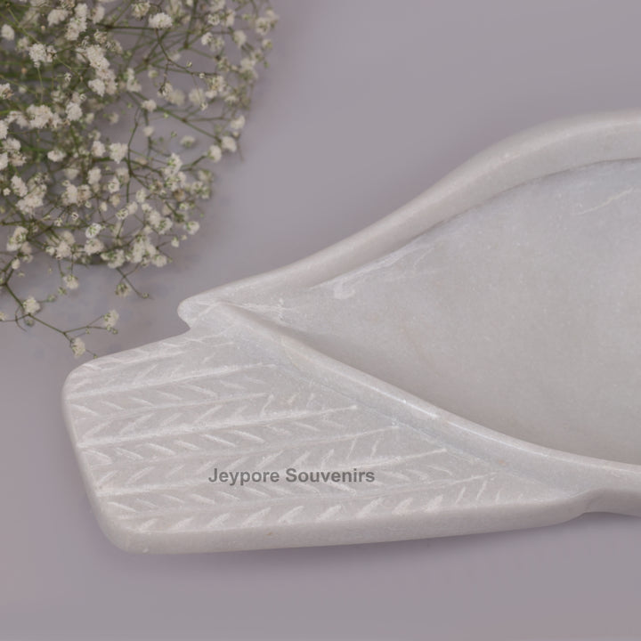 Handcrafted White Marble Peacock Decorative Bowl with Textured Tail