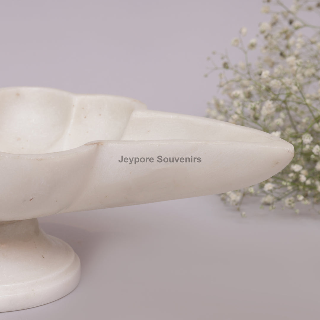 Handcrafted White Marble Swan Leaf Urli Bowl
