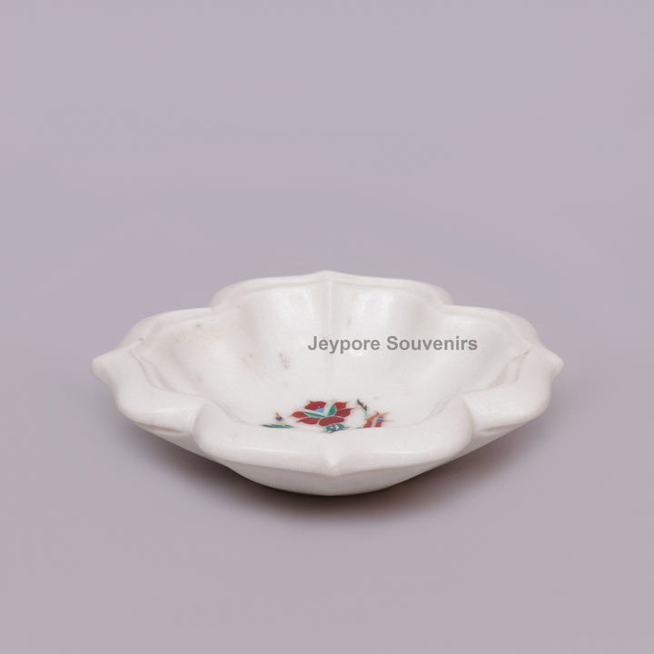 White Marble Lotus-Shaped Urli Bowl With Stone Inlay Design