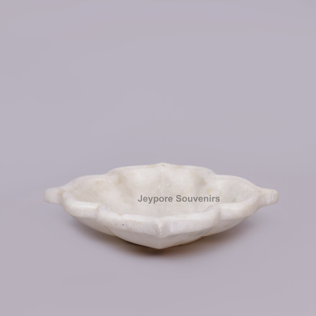 Handcrafted White Marble Clover-Shaped Urli Bowl