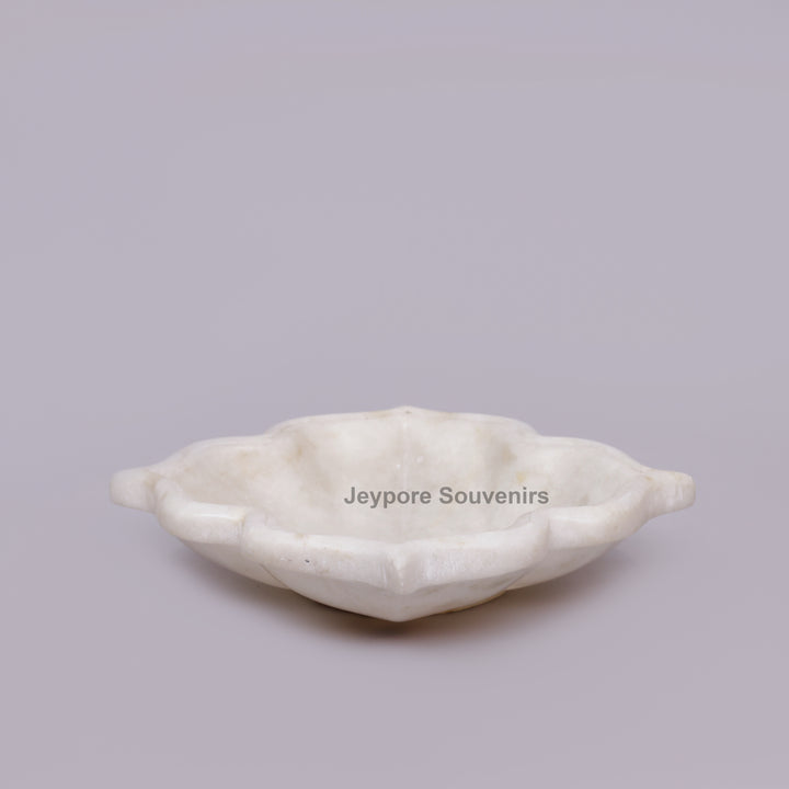 Handcrafted White Marble Clover-Shaped Urli Bowl