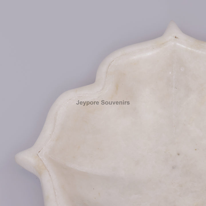 Handcrafted White Marble Clover-Shaped Urli Bowl