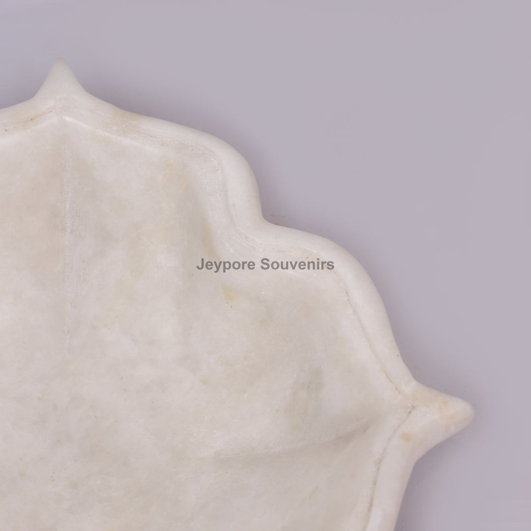Handcrafted White Marble Clover-Shaped Urli Bowl