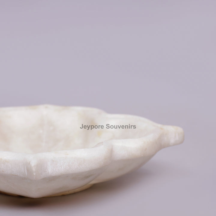 Handcrafted White Marble Clover-Shaped Urli Bowl
